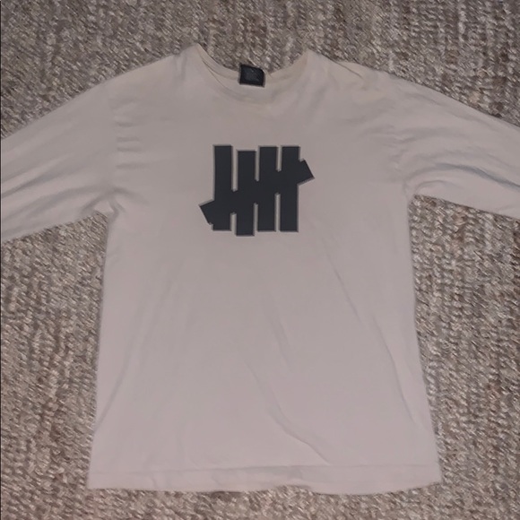 Undefeated Longsleeve Shirt 
